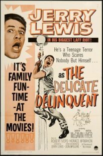 دانلود فیلم The Delicate Delinquent 1957422627-371954282